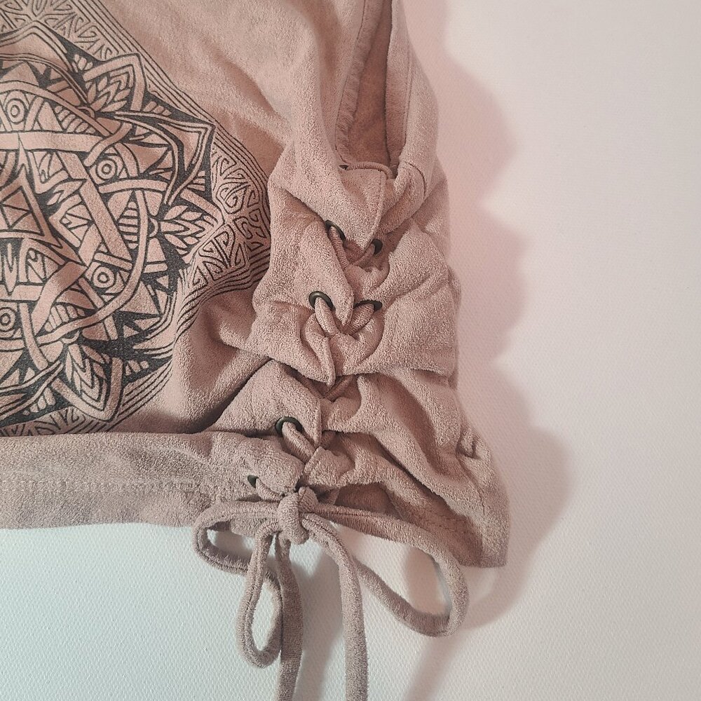 Kendall + Kylie Boho Side-Lace Crop Tank – Mandala Print – Size Small - Picture 6 of 11